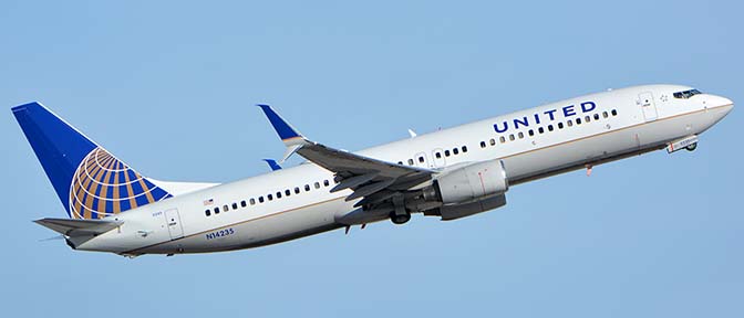 United Boeing 737-824 N84235, Phoenix Sky Harbor, January 19, 2016